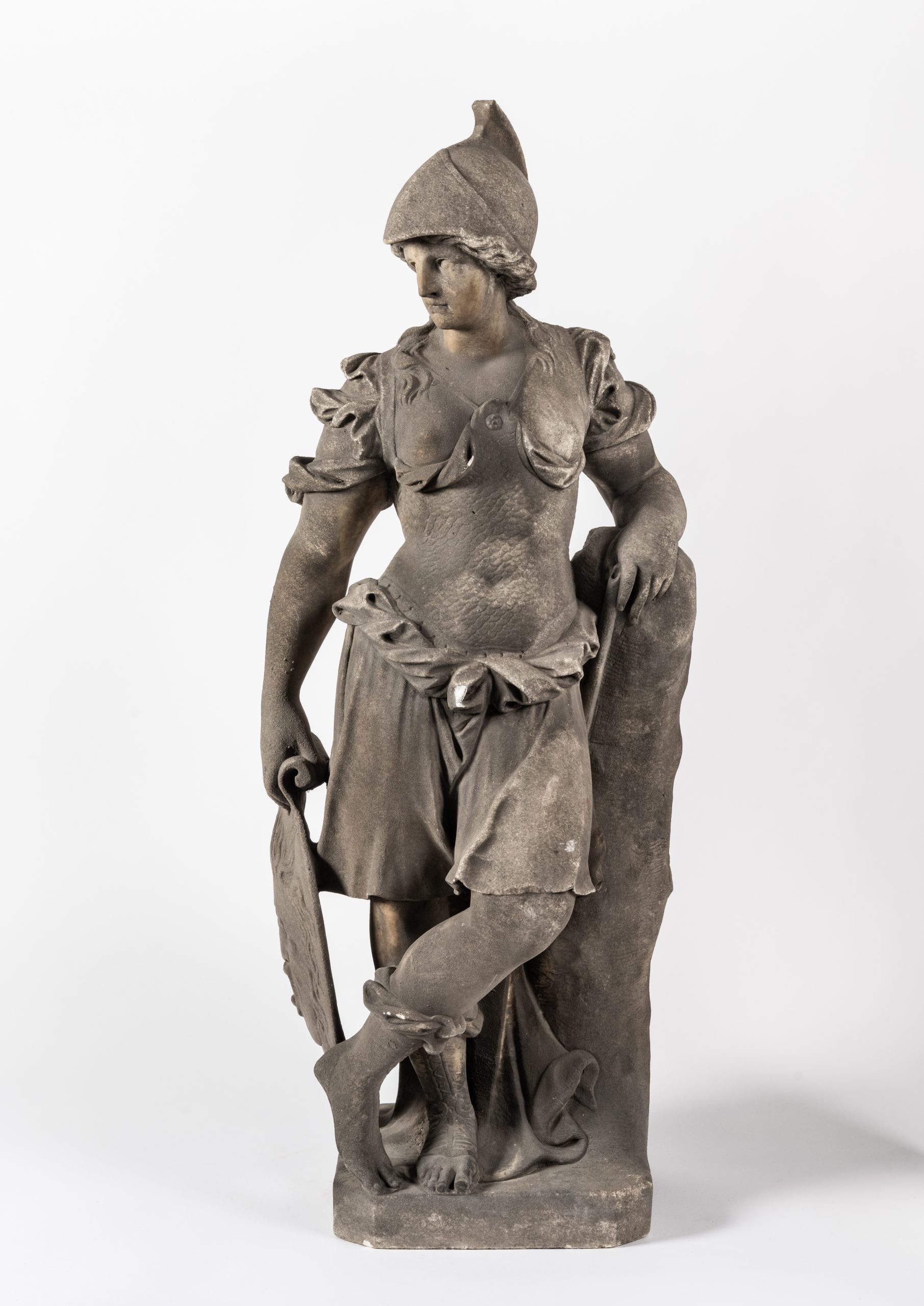 La statua di Minerva prima del restauro